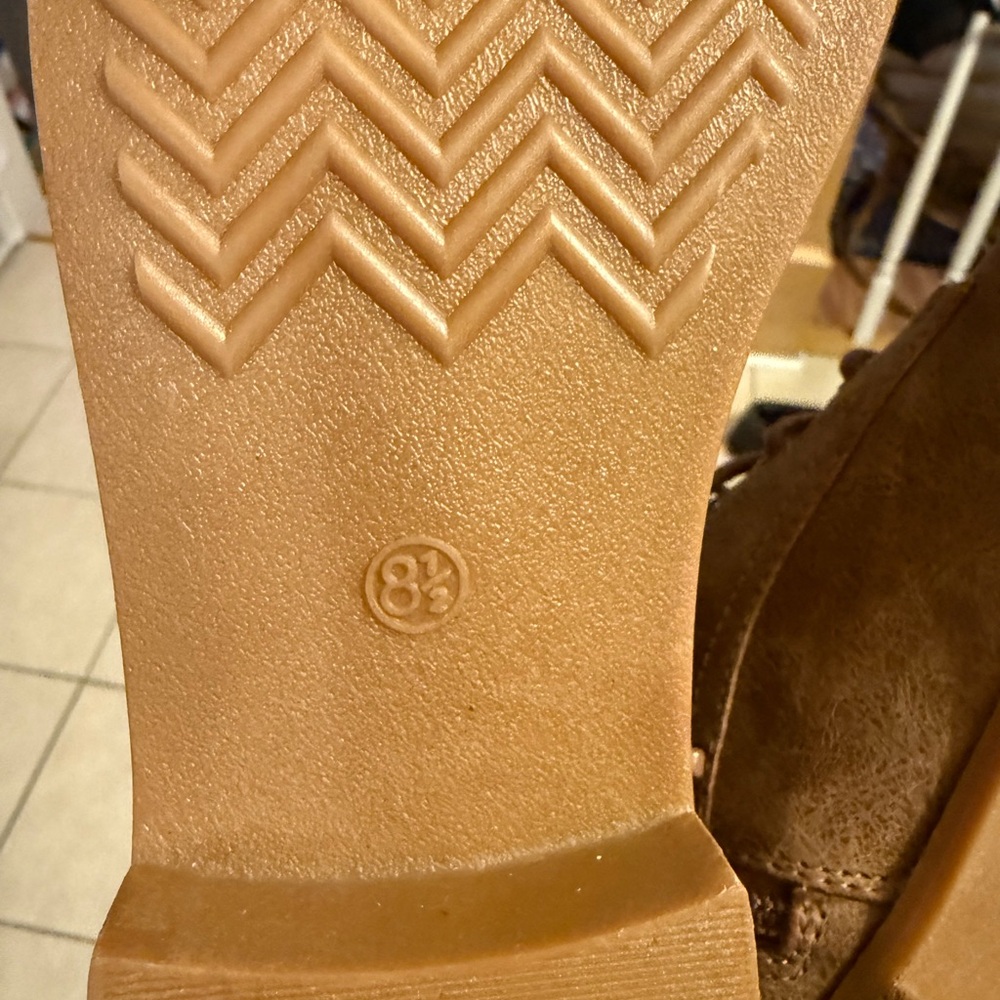 Lace up vegan leather combat boots - Picture 7 of 11